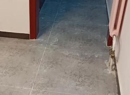 华宁瓷砖空鼓维修公司分享下华宁地砖空鼓了怎么办